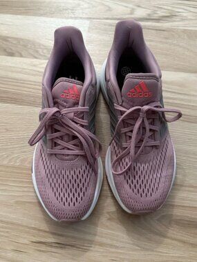 Adidas mauve sneakers size 6